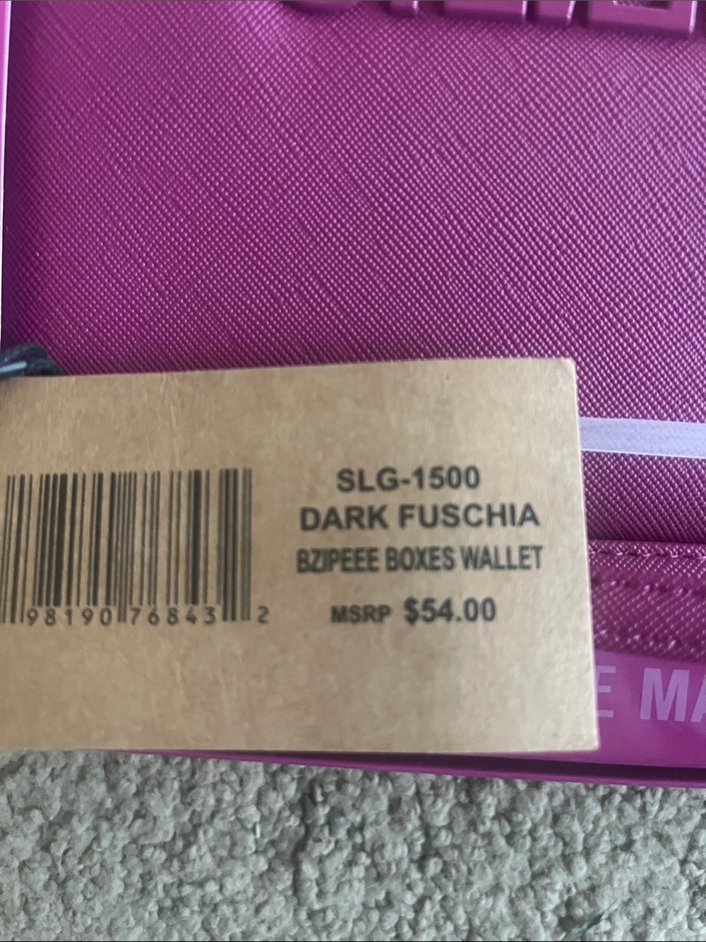 Steve Madden Dark Fuchsia Zip Around Wristlet Wallet in Gift Box - Picture 2 of 3